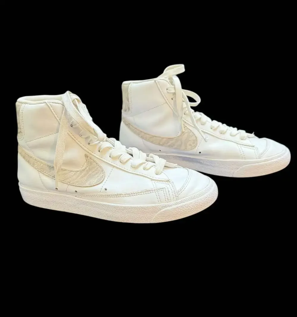 Nike Blazer Mid White Sail Suede Swoosh Men’s Size 8 DH9633-101